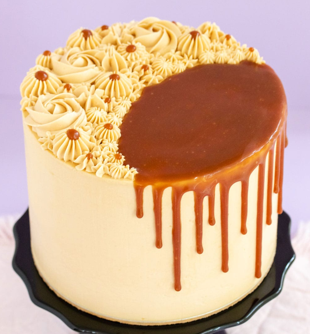 vanilla caramel cake (vanilla base with caramel)