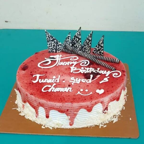 Exotic Berry Cake (Mixed Flavours Of Strawberry, Blueberry And Rasp Berry)